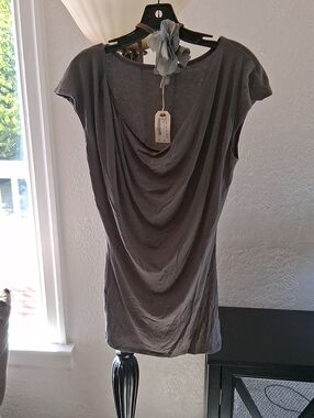 Women's Gray Draped Cap-Sleeve Tunic Top